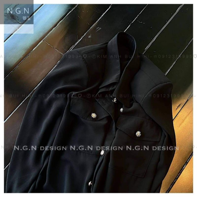 Áo sơmi đen mỏng nắp túi ngực