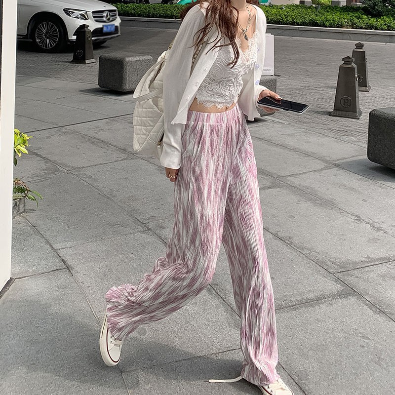 Quần ống rộng lưng cao phối kiểu xếp nếp thắt lưng màu hồng nhuộm loang