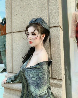 Áo sơ mi da rắn sadnh điệu