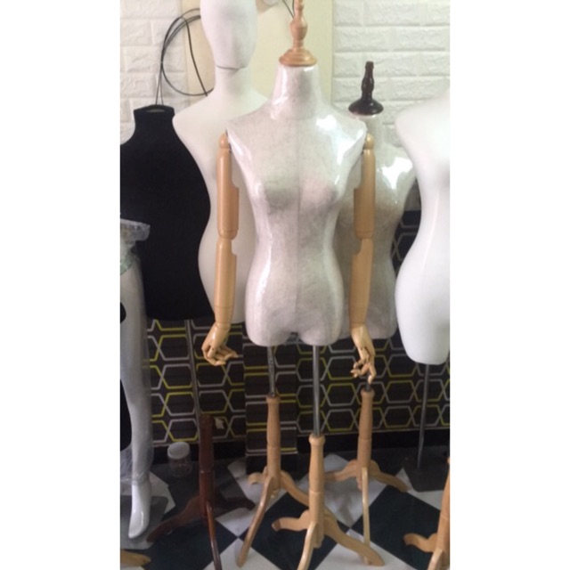 Manocanh Tay Nhựa Giả Gỗ