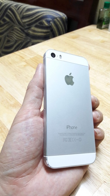 Điện thoại Iphone 5S 16G bản quốc tế, hàng đã dùng 99%