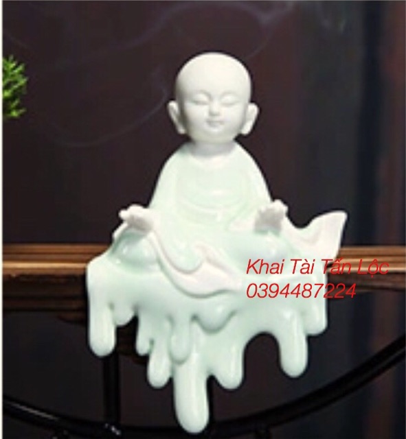 Tượng chú tiểu ngồi thiền bạch gốm nhiễu mẫu hiếm