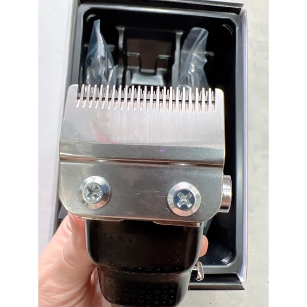 Tông Đơ Cắt Tóc Lưỡi Kép JAME 1070 Tặng Kèm Lược Cắt