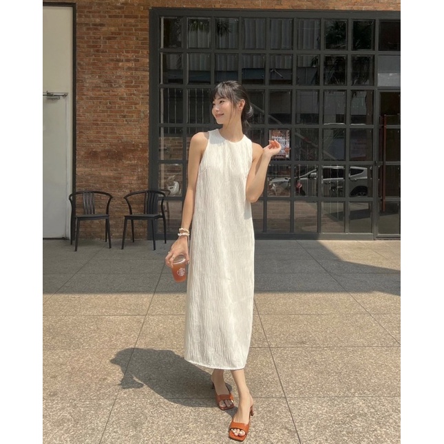 Váy  sát nách tăm sóng hàn quốc dáng dài