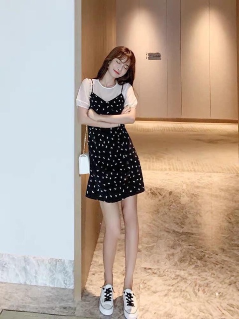 Set yếm kèm áo trắng