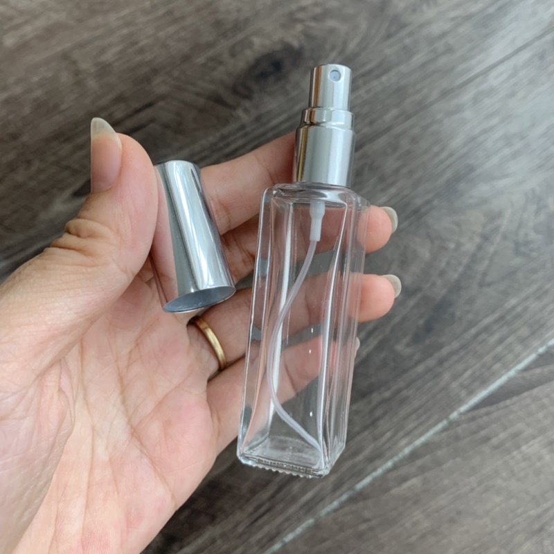 Chai Thuỷ Tinh Vuông Chiết Nước Hoa Vòi xịt 20ml, 30ml