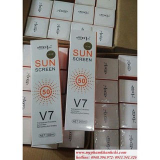 Xịt chống nắng sunscreen V7 spf 50+