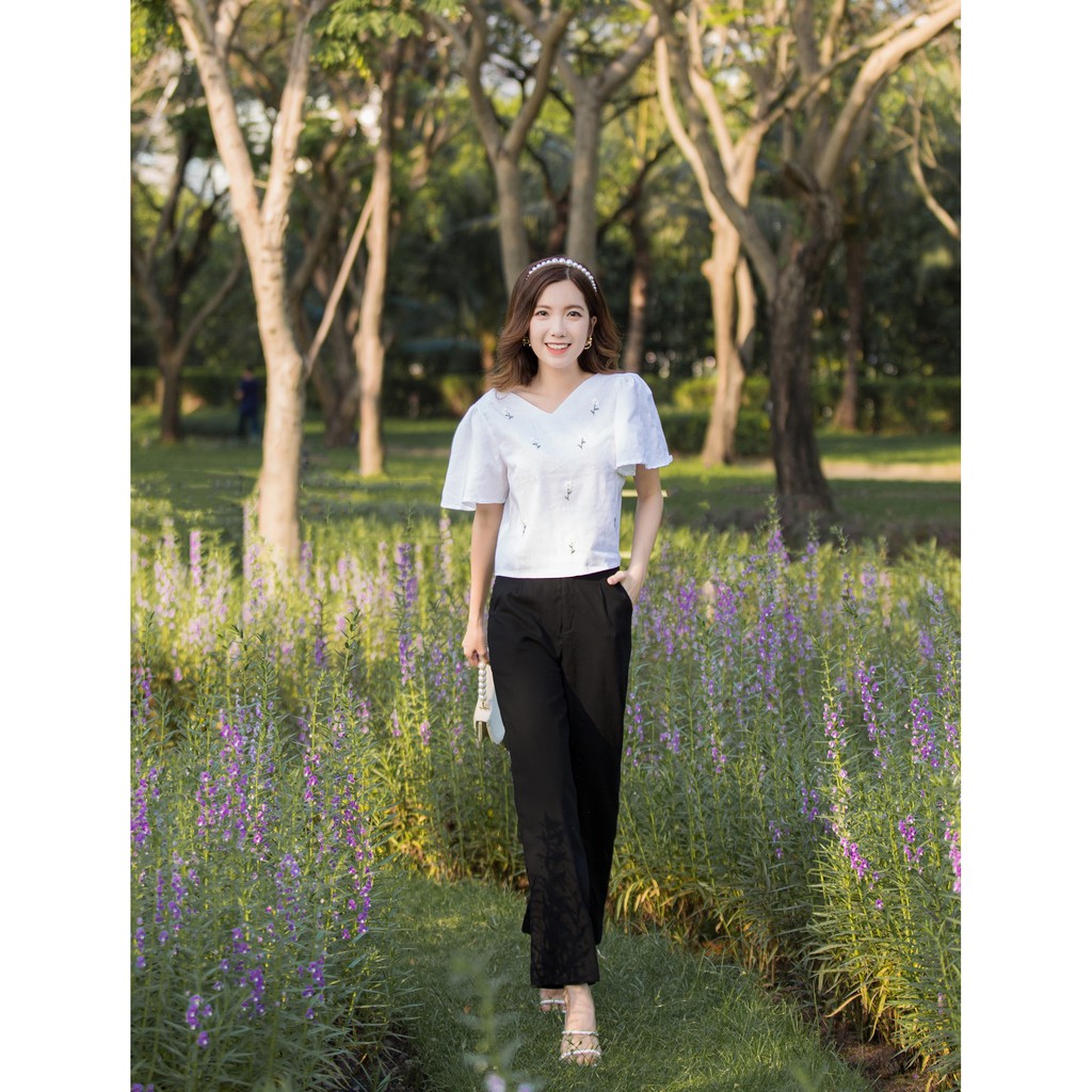 Jenny Le - Áo linen thêu tay cúc họa mi Daisy Top JL119