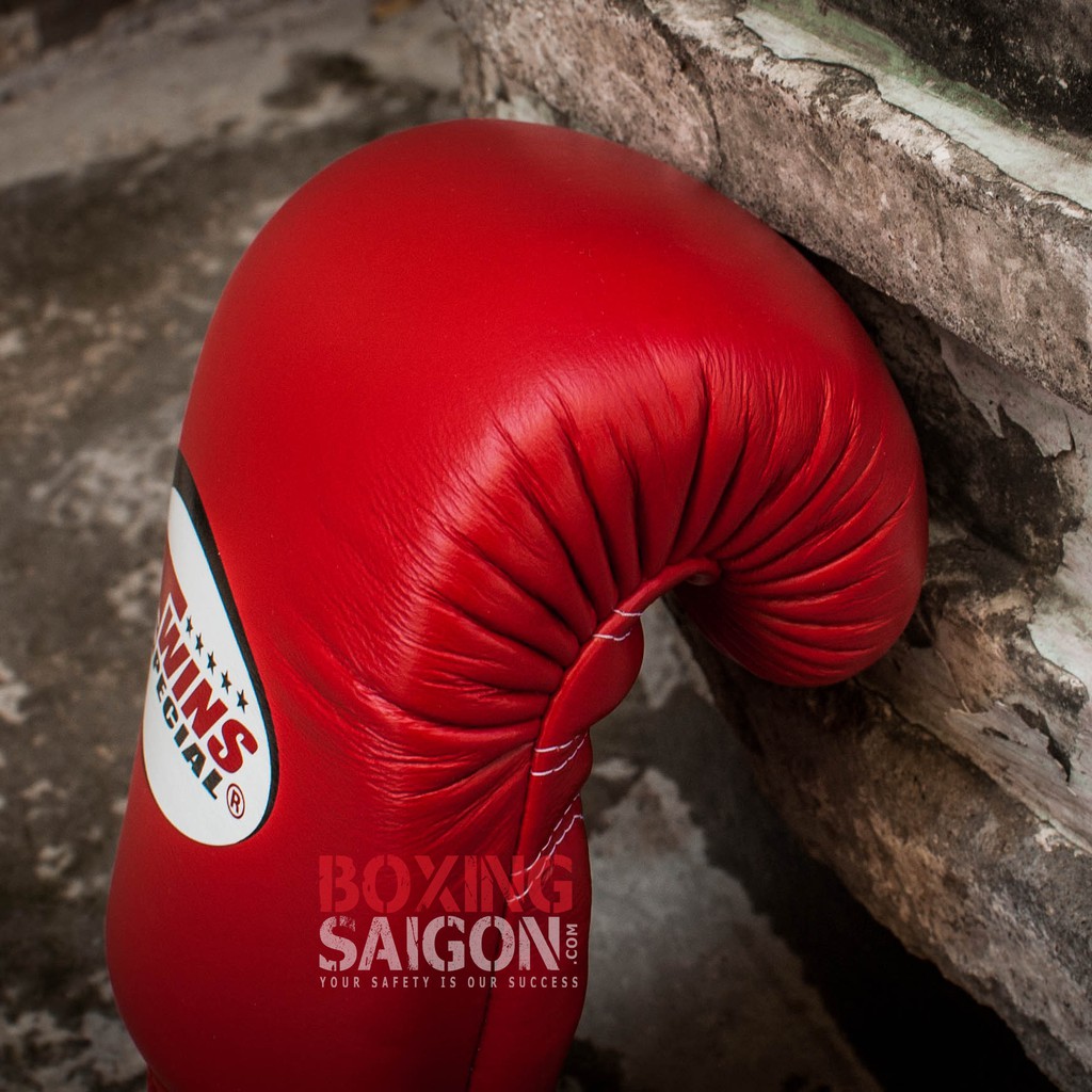 Găng tay Boxing Muay Thai Twins chính hãng Thái Lan ( Đỏ )