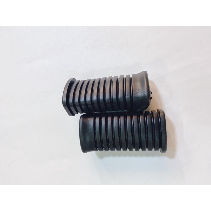 Cặp 2 cái cao su để chân trước Future cũ, cao su gác chân trước Fu