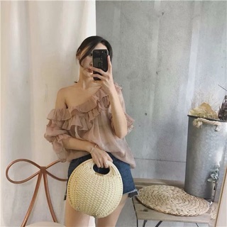 Áo trễ vai bèo 