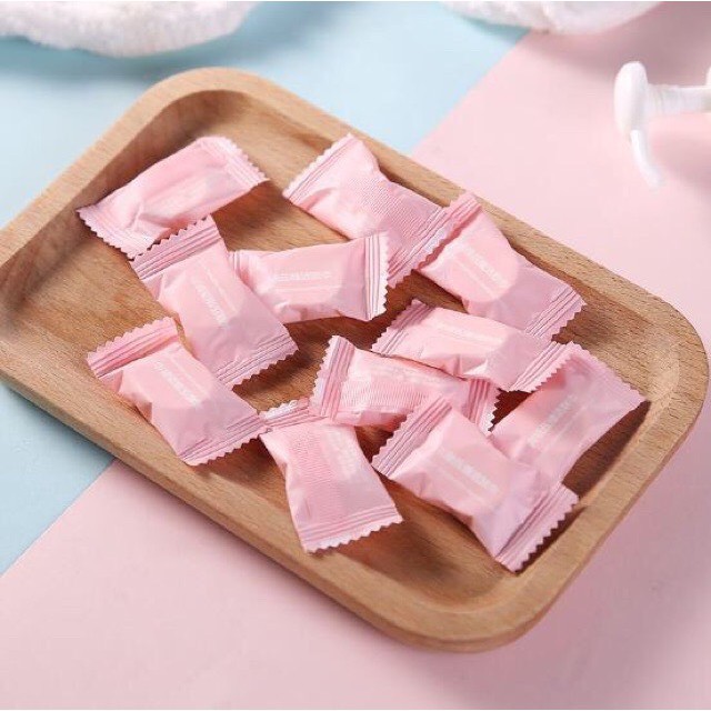 Khăn giấy nén dạng viên kẹo màu hồng dễ dàng bỏ túi đi du lịch, đi làm 88005