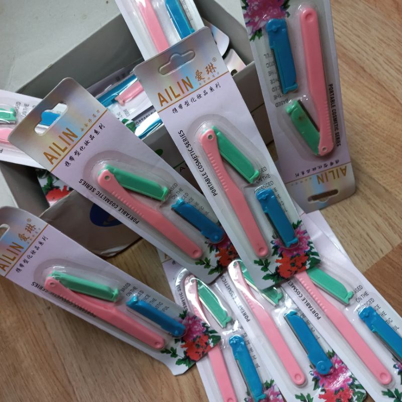 Dao cạo lông các loại kèm thêm 1 lưỡi giá bán 1 đóng gói như hình