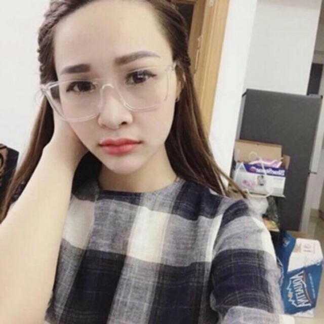 Kính gọng trong