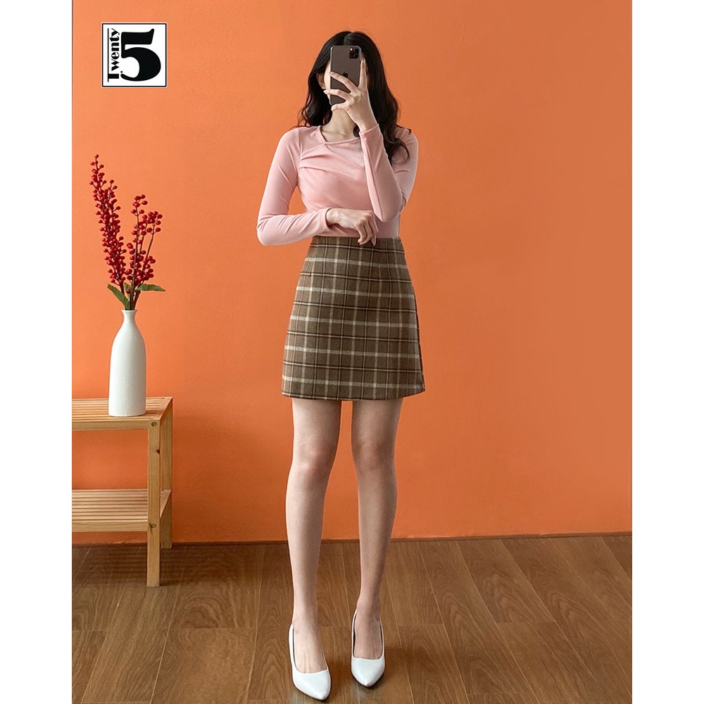 Áo thun gân nữ cổ chéo tay dài vạt chéo form nhỏ Twentyfive H42