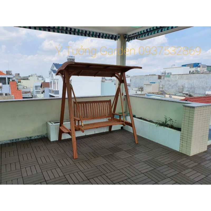 Xích đu gỗ sân vườn