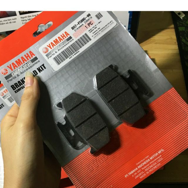 Má phanh Bố thắng sau R15v3 - MT15 - FZ155 chính hãng Yamaha