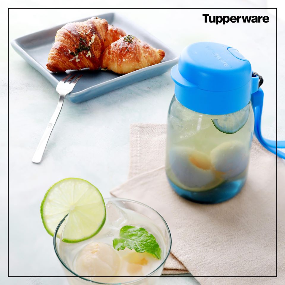 Bình nước cho bé Lohas Tupperware 350ml chịu nhiệt 110 độ C - Hàng chính hãng - nhựa nguyên sinh an toàn