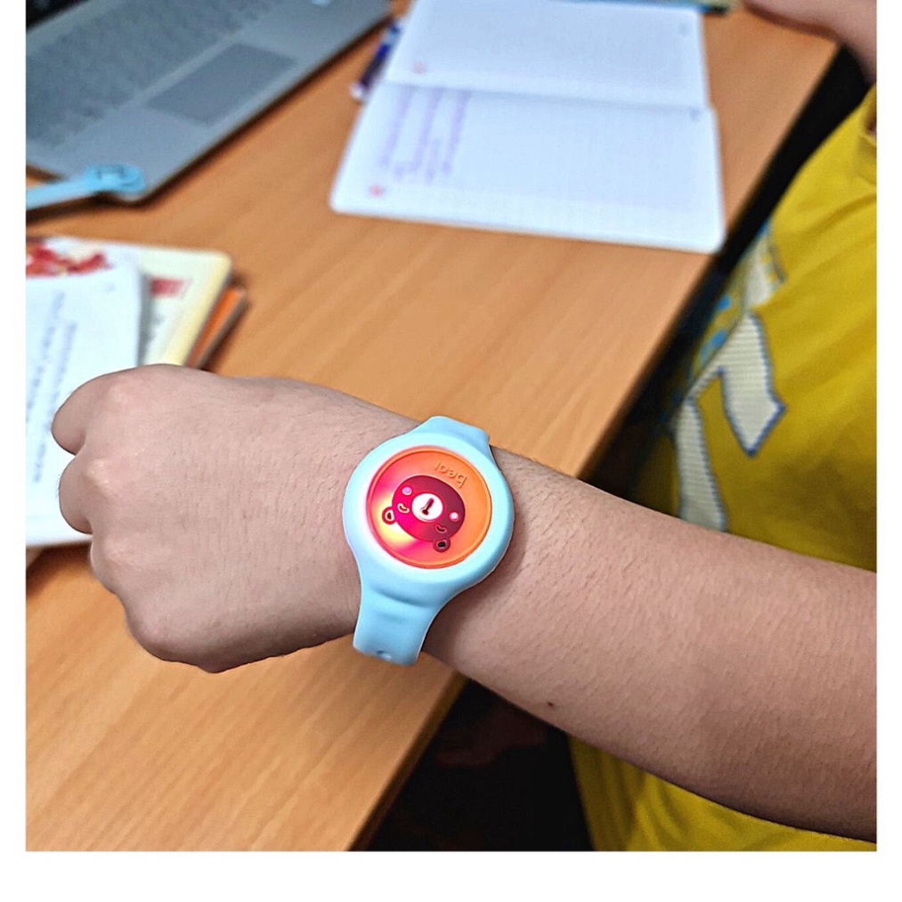 Đồ chơi thông minh đồng hồ vòng đeo tay tinh dầu chống muỗi có đèn Led nháy phát sáng, quà tặng cho bé yêu TRITUEVIET