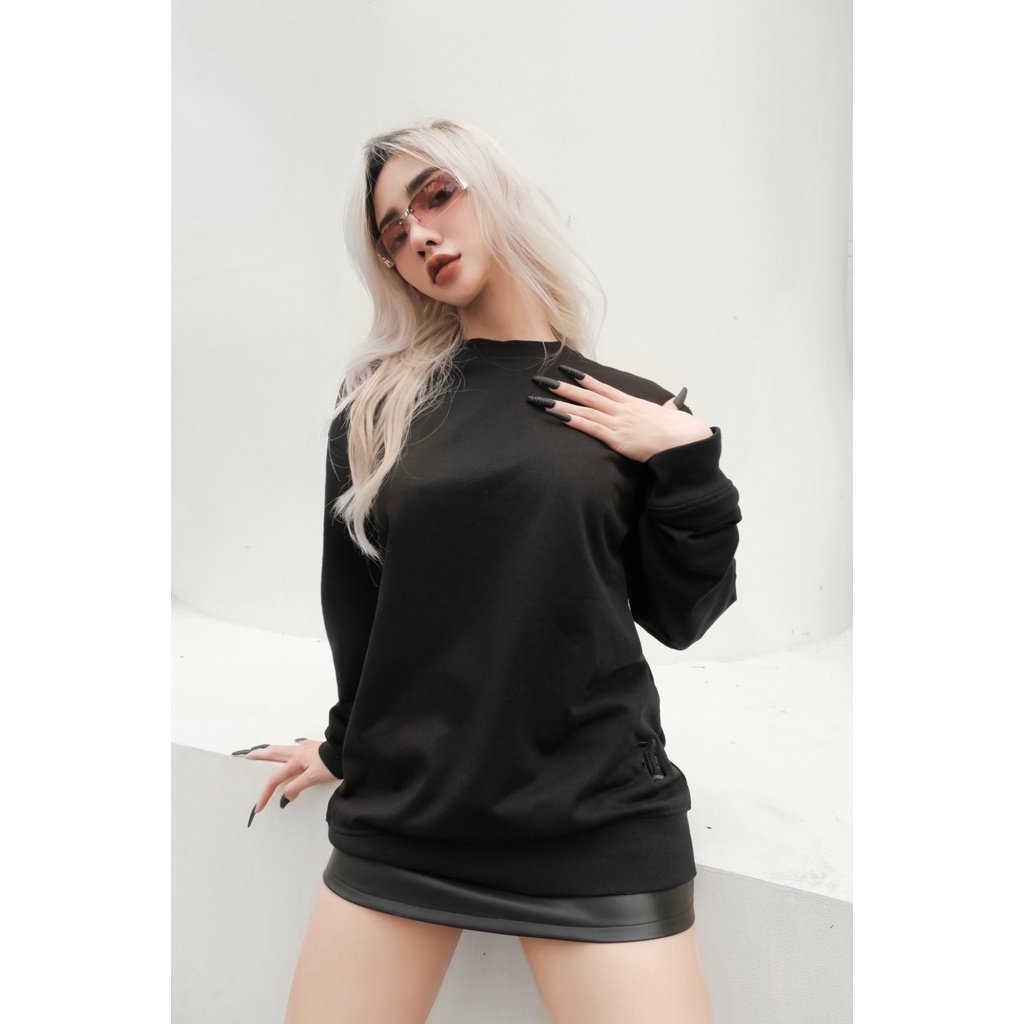 Áo sweater nỉ dài tay The Bad God Emboss