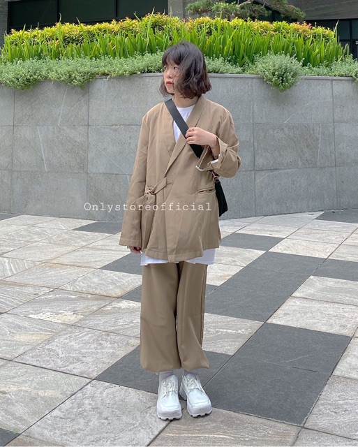 Set blazer+quần ống rộng siêu xinh(bộ này màu dạng nâu xanh nhé ạ)