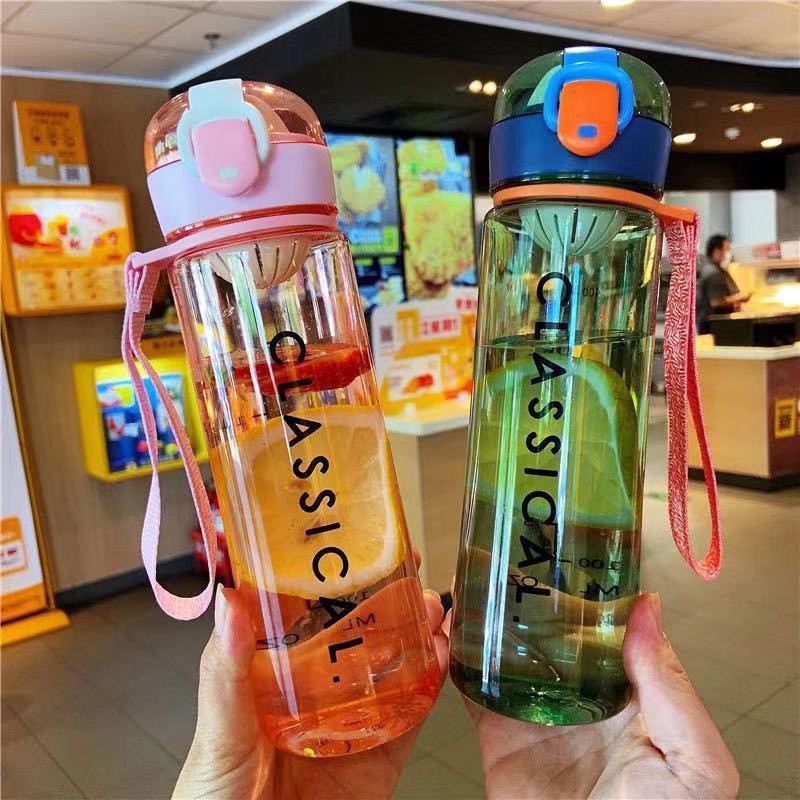 Bình nước thể thao cao cấp Classic 800ml có dây cầm, Bình đựng nước nhựa dung tích lớn | BigBuy360 - bigbuy360.vn