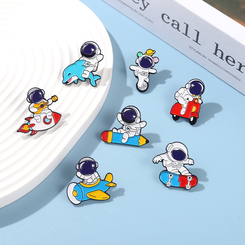 Ghim cài áo QIHE JEWELRY QIHE JEWELRY hình phi hành gia vui nhộn hợp thời trang cho nữ