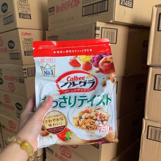 Ngủ cốc trái cây sấy calbee Nhật 750G