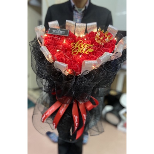 [Hoa sáp thơm-hà nội  ship hoả  tốc ]_ Bó hoa hồng sáp 40 bông tặng kèm thiệp và chữ love or chữ happbirthday
