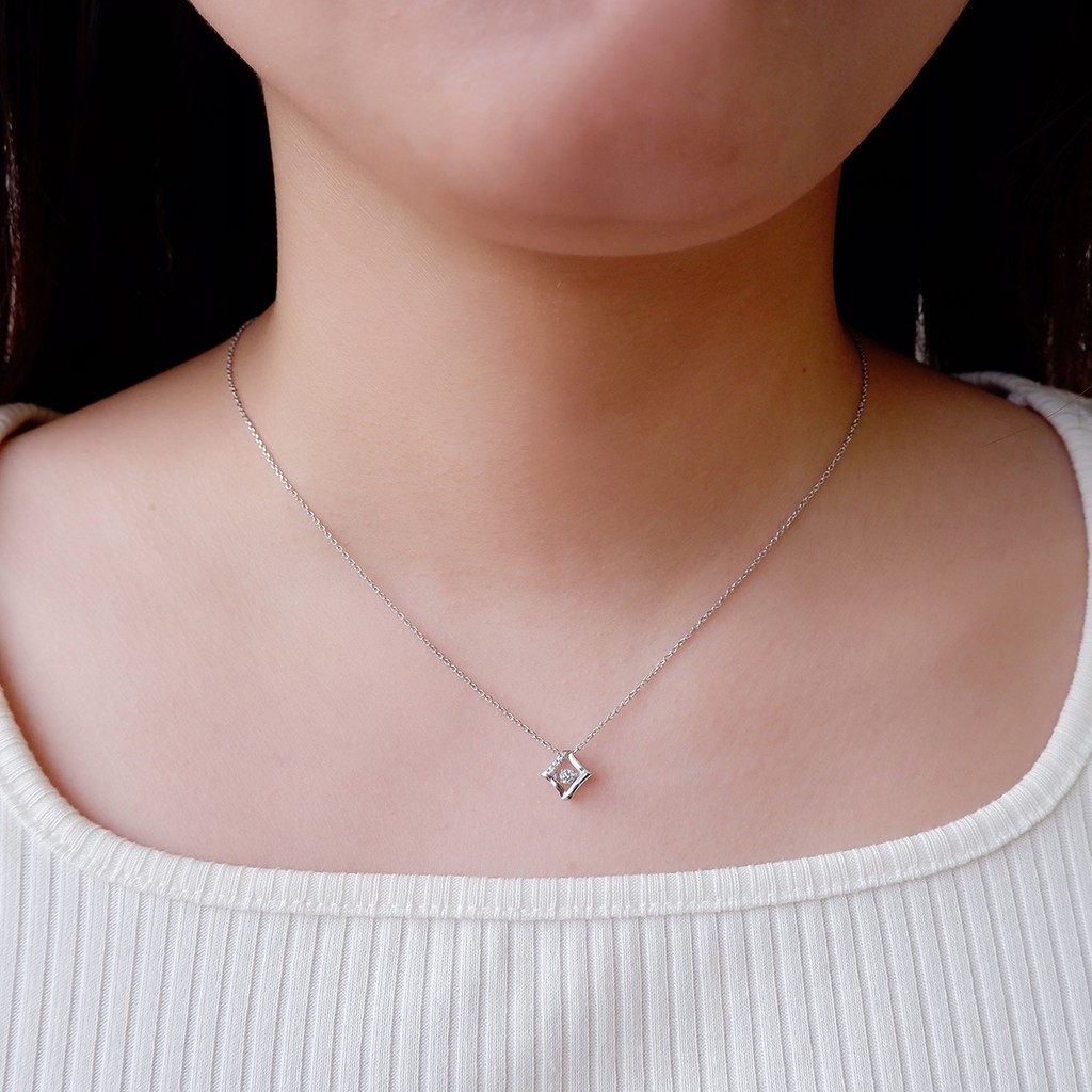 Dây chuyền bạc hình thoi Dancing Stone ESTELLE