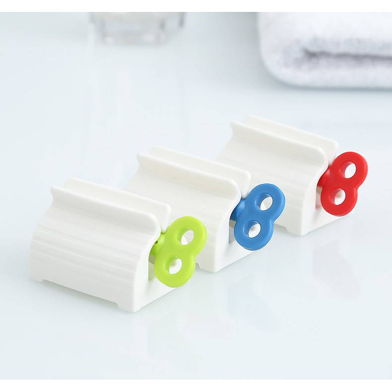 Dụng Cụ Nặn Kem Đánh Răng Bằng Nhựa Tiện Dụng – Dumi Shop