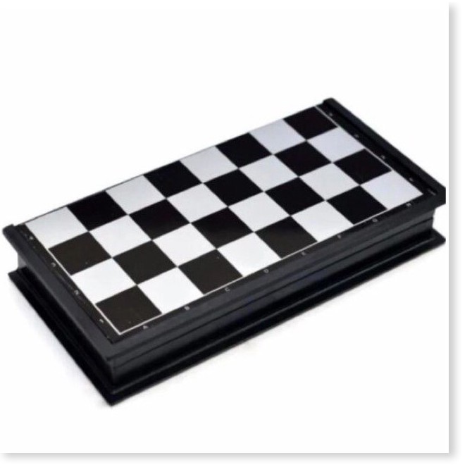 Bàn cờ vua  1 ĐỔI 1    Bàn cờ vua nam châm tiện lợi, có nam châm chống thấm nước, nhẹ và có thể gấp đôi