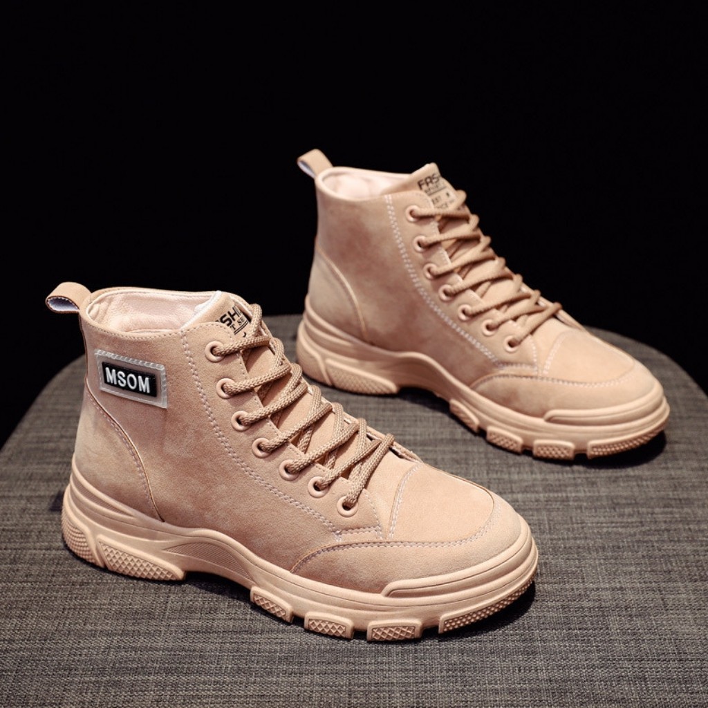 Giày Bốt Nữ BN08 MSOM Mẫu Hot Tren Đế Tăng Chiều Cao Tặng Kèm Tất Nữ | BigBuy360 - bigbuy360.vn