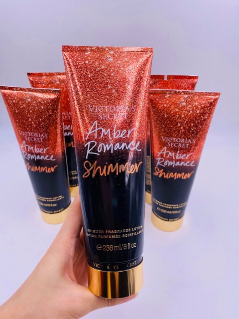 Sữa dưỡng thể Victoria’s Secret Amber Romance SHIMMER Lotion 236ml