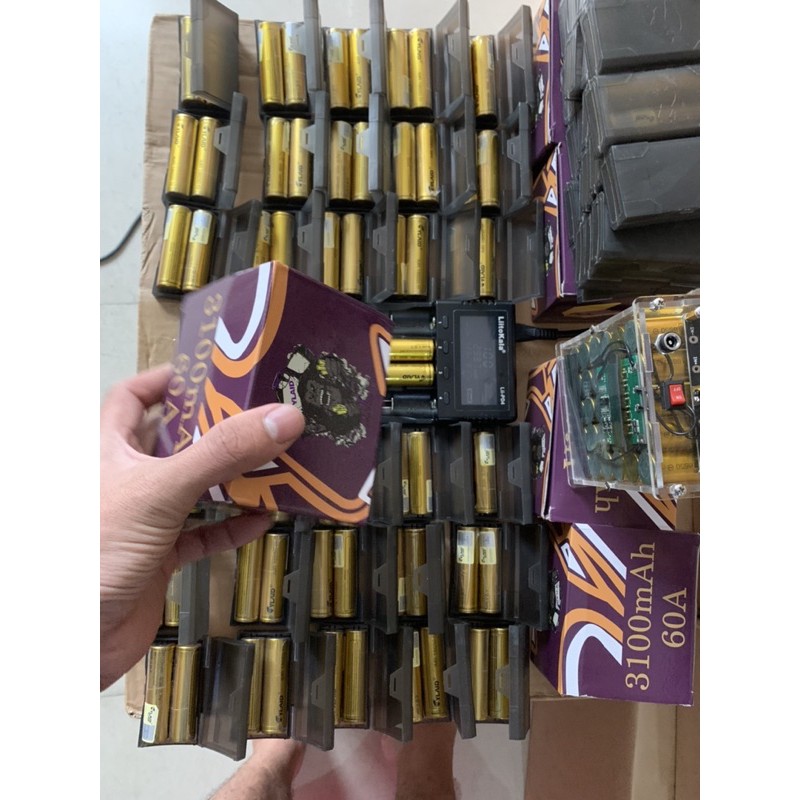 Pin Vàng 18650 Vàng 3100 mah 60A Chính hãng