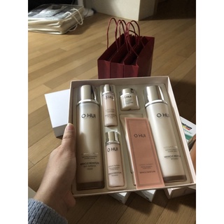 Set Ohui trắng hồng