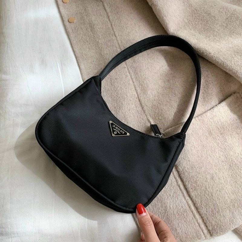 Kẹp nách prada thời trang hottrend ♥️freeship♥️
