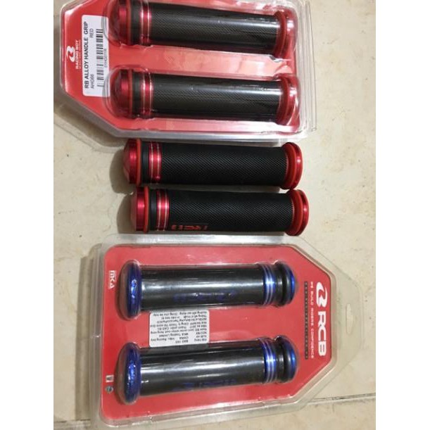 Bao tay rcb còn màu đỏ và xanh