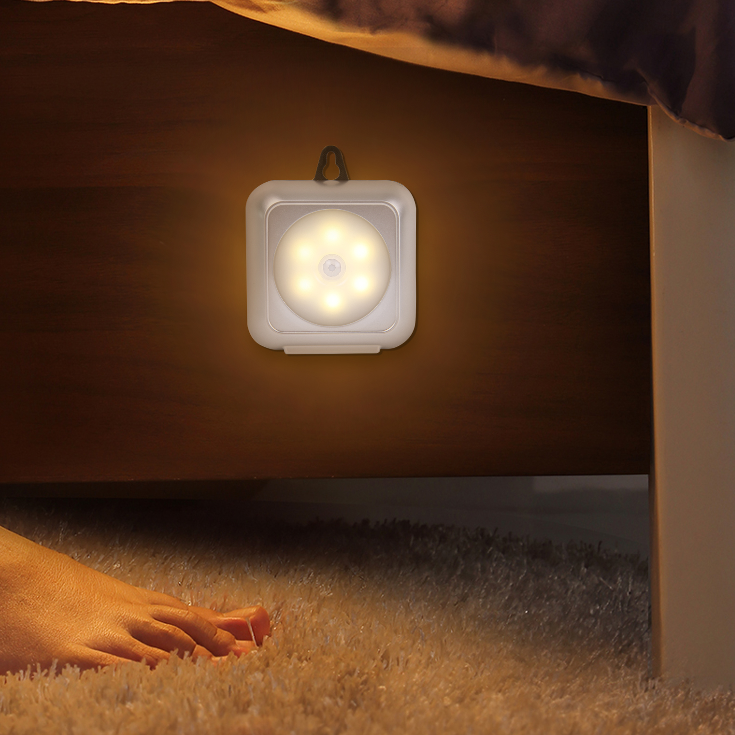 1 Đèn Led 6 Bóng Cảm Biến Chuyển Động Chạy Bằng Pin Gắn Tủ Chén / Cầu Thang / Tủ Bếp