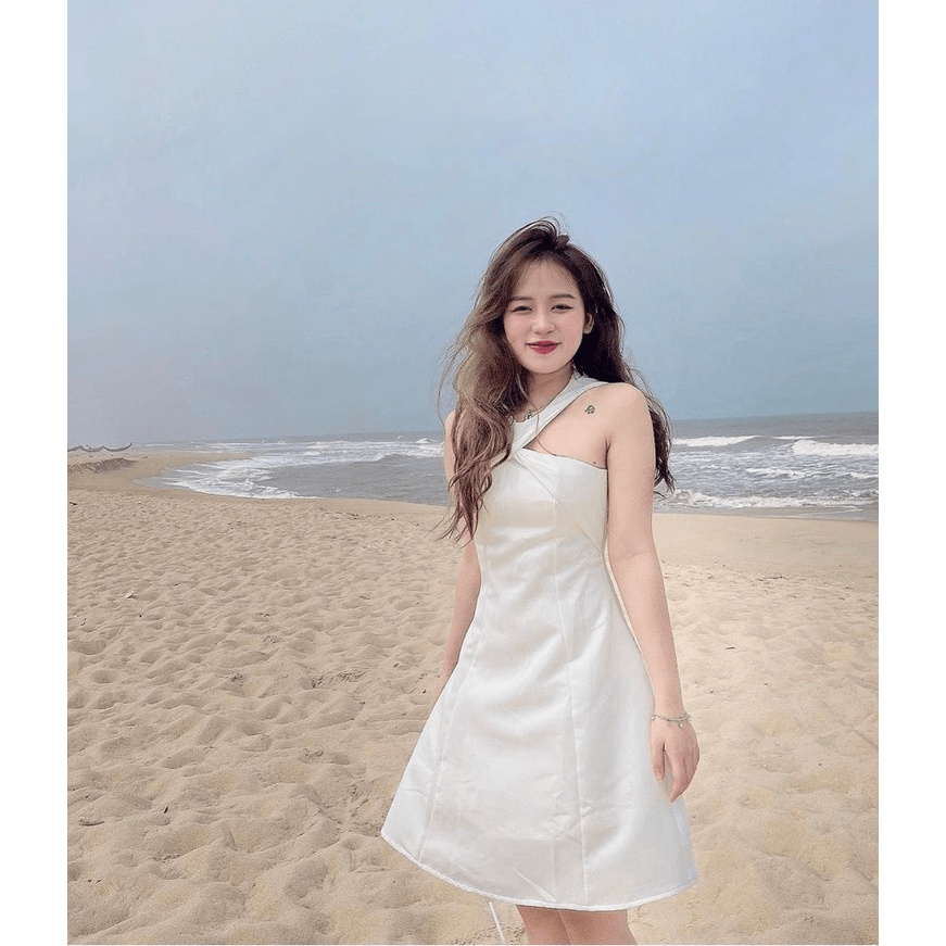 Đầm trắng cổ yếm xoắn ngực cực chất 2022 | BigBuy360 - bigbuy360.vn