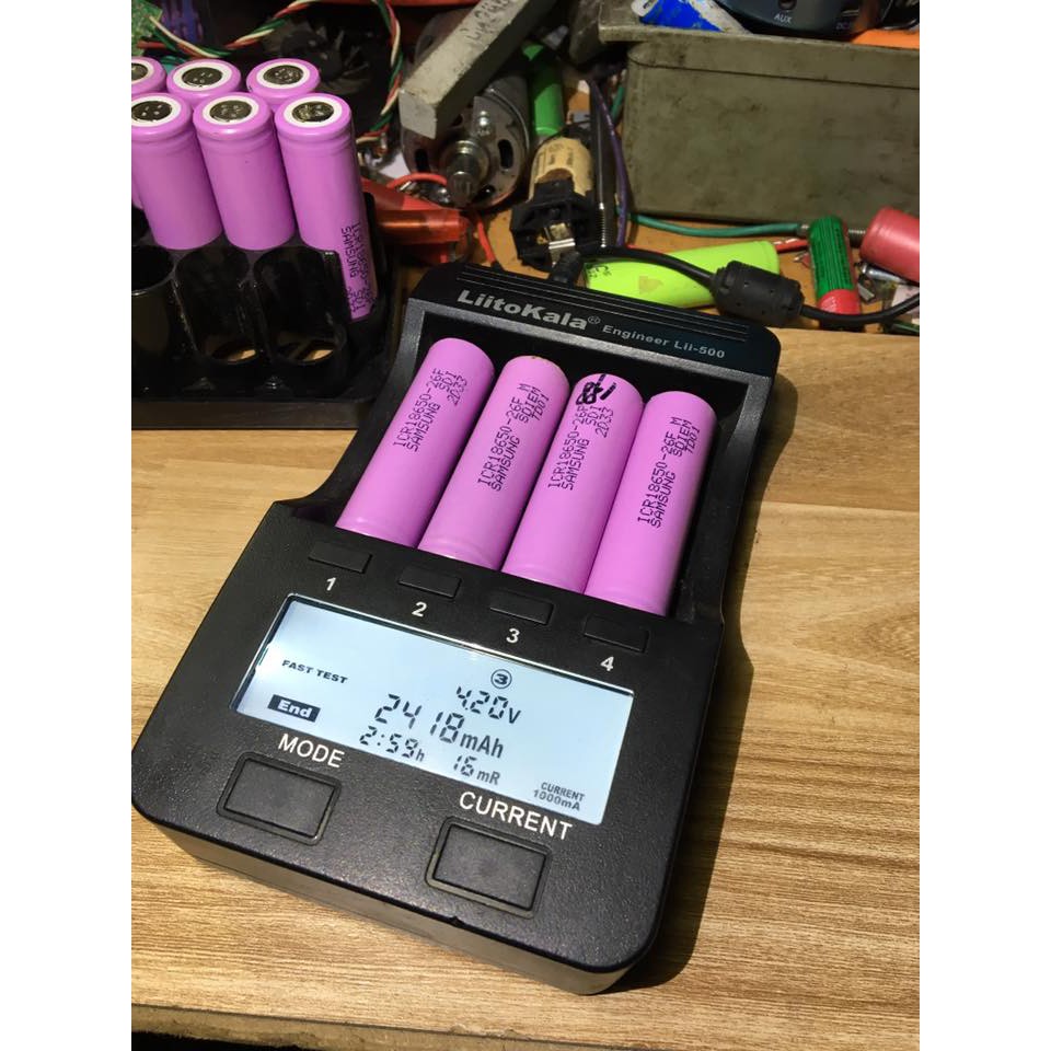 Sạc Pin Litokala Lii-500
