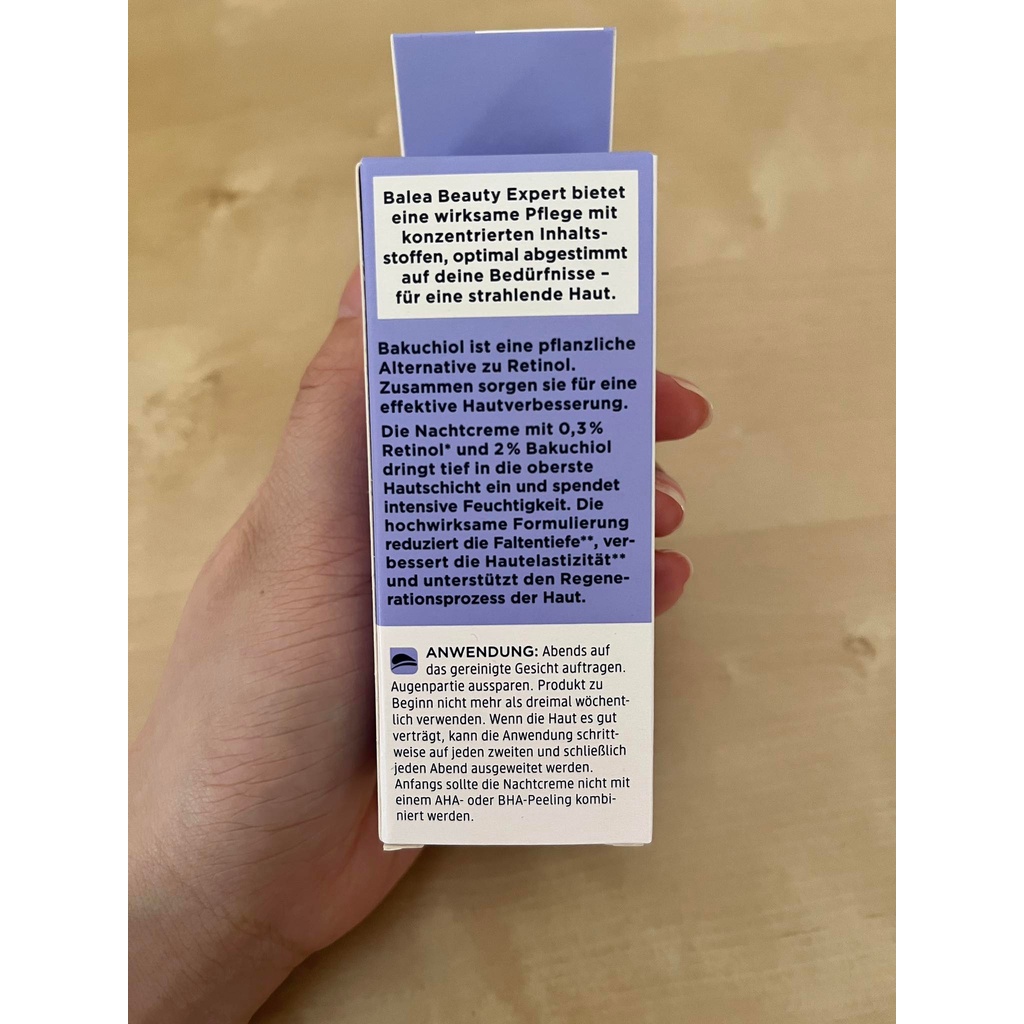 – KEM DƯỠNG ẨM CHỨA 0.3% RETINOL VÀ 2% BAKUCHIOL CHỐNG LÃO HOÁ BALEA BEAUTY EXPERT – 30ML