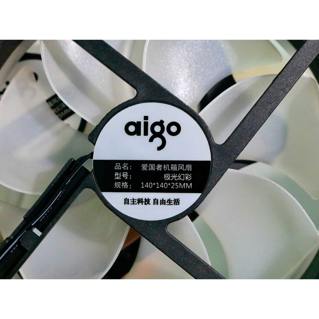 Quạt máy tính Aigo 14cm + bộ chia nguồn