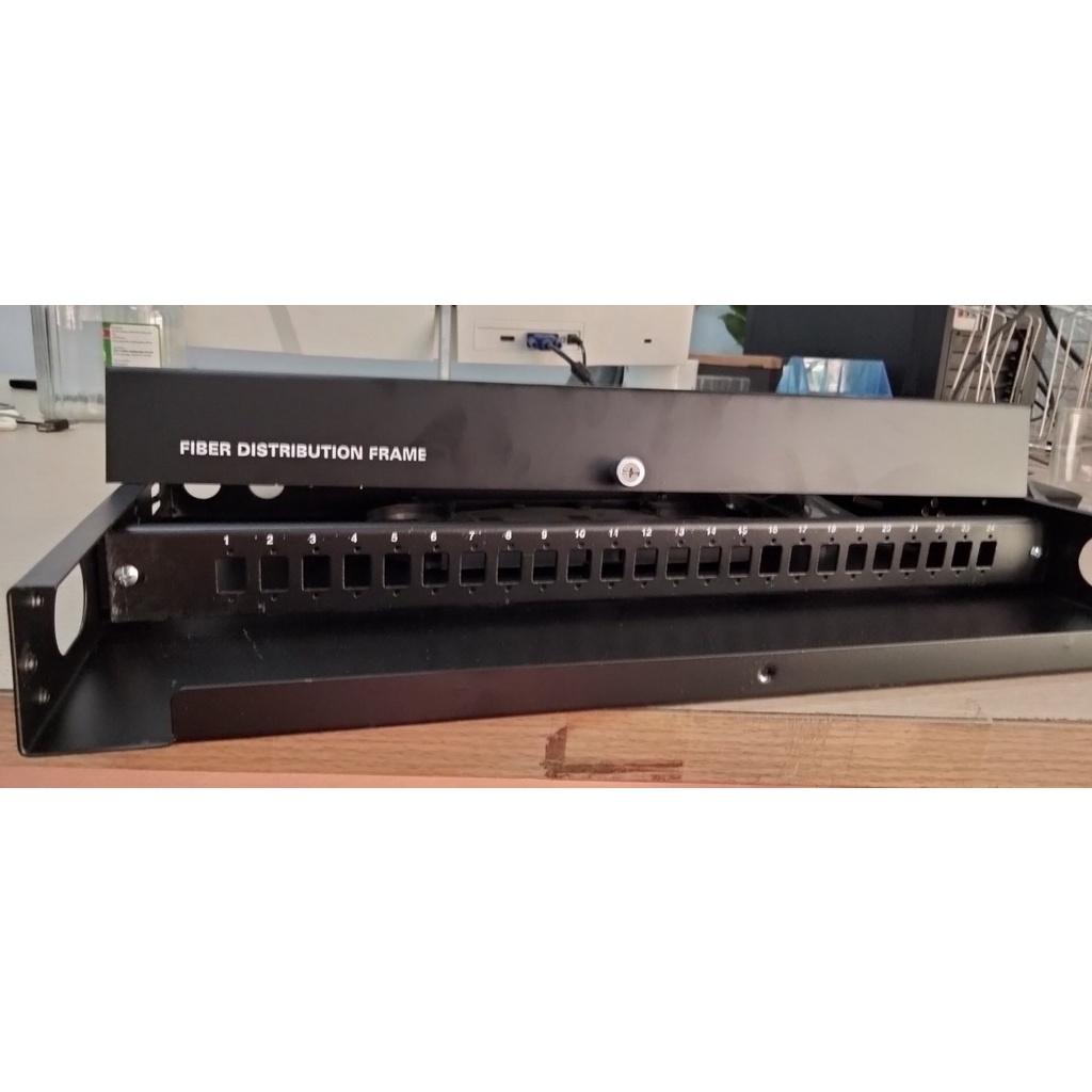 Vỏ ODF 12/24FO indoor rack 1U-19''. Hàng chính hãng