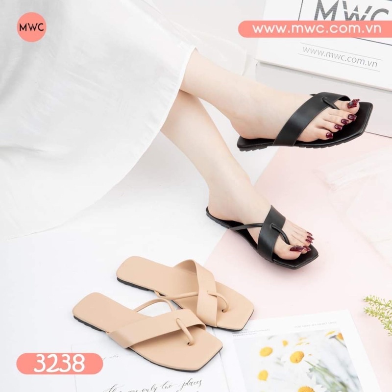 Dép (33) Kiểu Quai Chéo Trên Đầu Ngón Chân.nền Nhám.đầu Vuông.xịn Xò.nắng Mưa Đều Mang Được. (Hình Tự Chụp)
