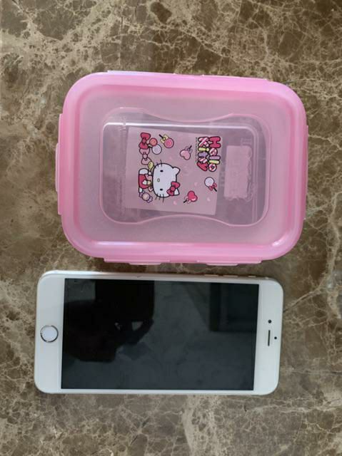 Hộp nhựa nhỏ đựng thực phẩm cho bé Lock&amp;Lock Hello Kitty 460ml LKT818