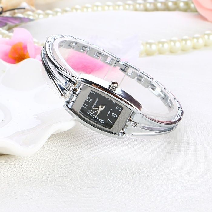 Đồng Hồ Đeo Tay Xi Mạ Vàng Sang Trọng Cho Nữ
