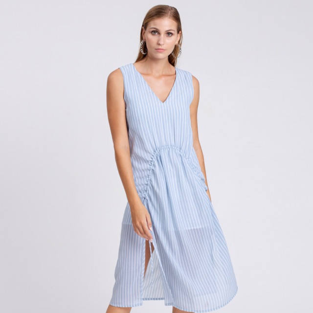 Đầm Suôn Xẻ Tà Hnoss Fashion Size M