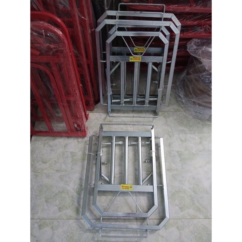 Giá trở hàng xe máy -Giá đèo hàng xe máy