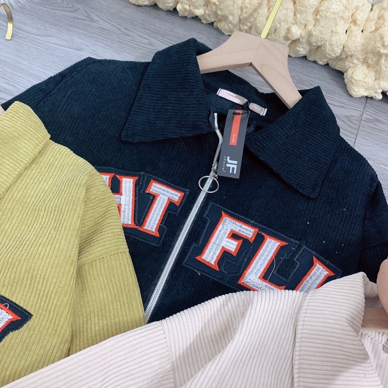 Áo Bomber Dáng Cộc Croptop Cổ Bẻ Khoá Thêu Chữ Áo Khoác Nhung Tăm